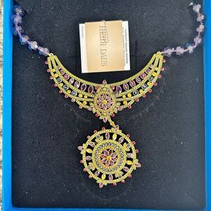 Heidi Daus- French Twist